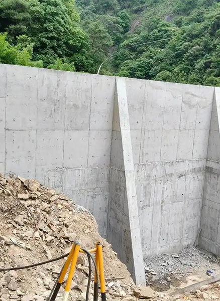 徐州鼓楼区重力式挡土墙